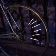 Odsevne palice na kolesu