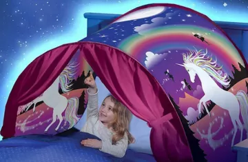 Pravljični šotor za posteljo, konj