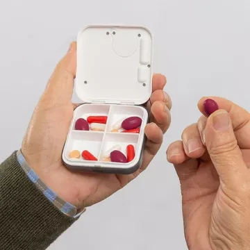 Pilly elektronska pametna škatla za zdravila